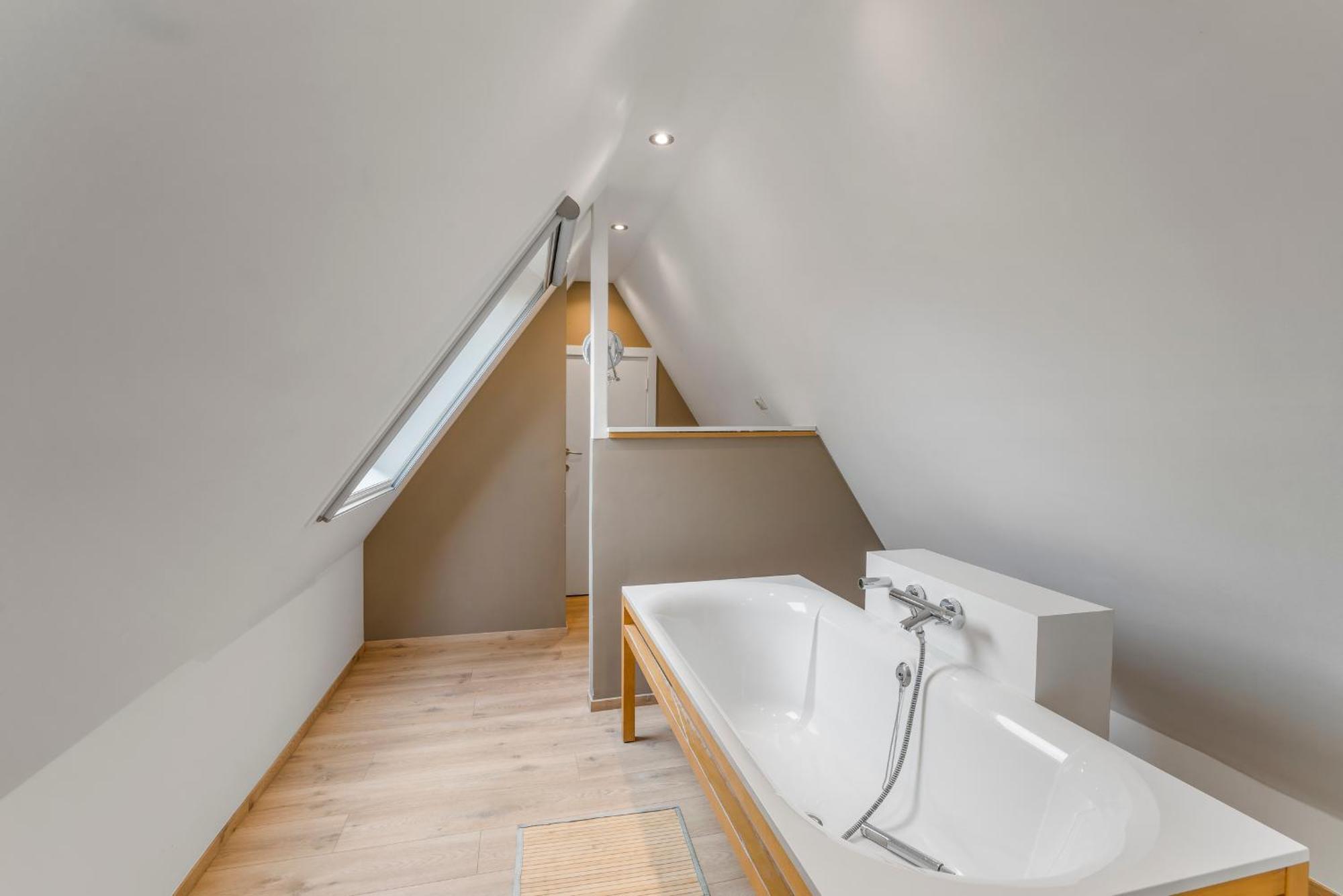 Brugse Charme Huis Met Tuin Aan Het Water 8P Bruges Luaran gambar